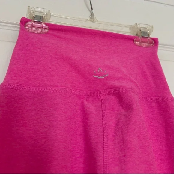 Beyond Yoga Spacedye Retro Cropped Pant in Pink Heather